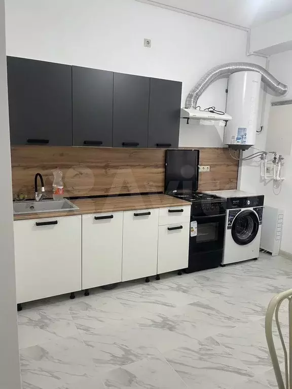 2-к. квартира, 70 м, 2/10 эт. - Фото 0