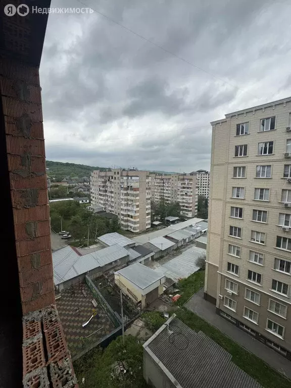 1-комнатная квартира: Нальчик, улица Атажукина, 2/2 (48 м) - Фото 0