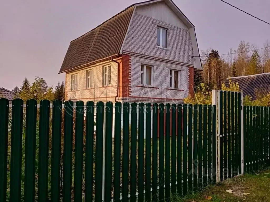 Дом в Ленинградская область, Лужский район, Мшинское с/пос, Мшинская ... - Фото 1
