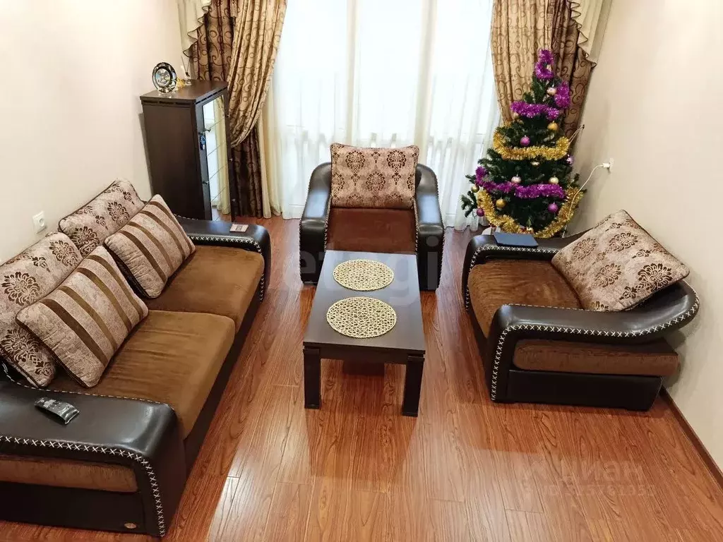 3-к кв. Коми, Ухта Интернациональная ул., 49 (61.9 м) - Фото 1