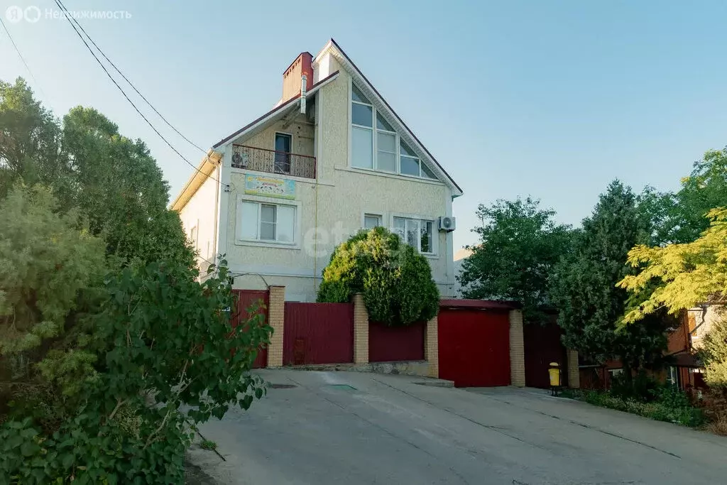 Дом в Новороссийск, улица Фисанова (295.8 м) - Фото 1