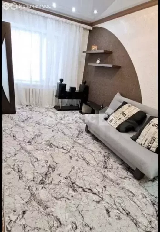 1-комнатная квартира: Шахты, улица Евгения Кобылкина, 10 (30 м) - Фото 1