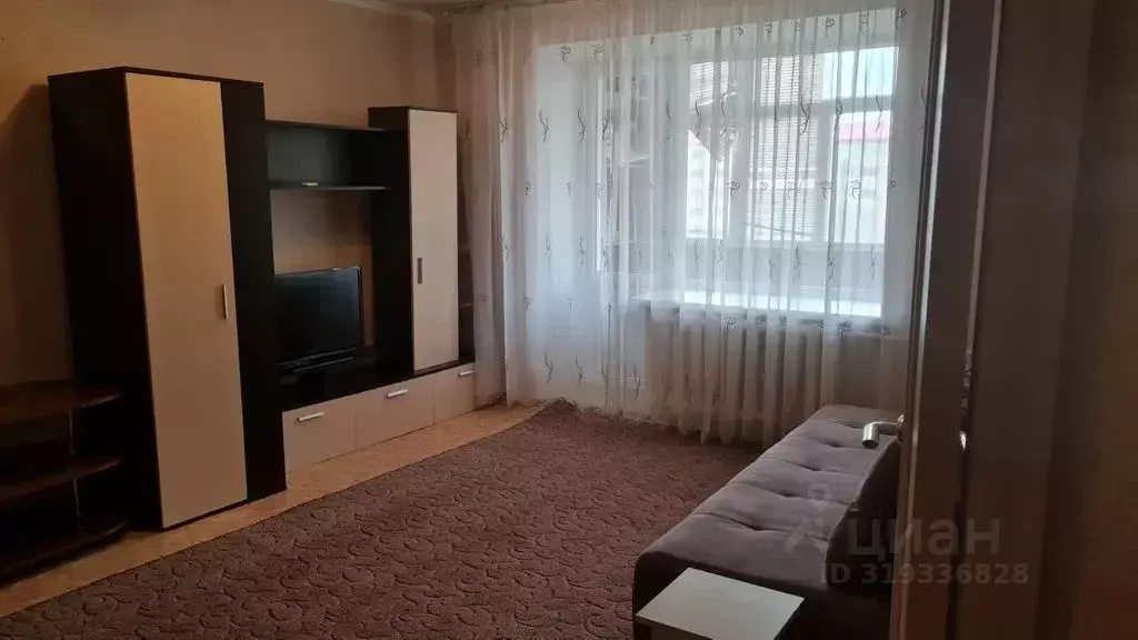 3-к кв. Тюменская область, Ишим ул. Суворова, 38 (63.0 м) - Фото 0