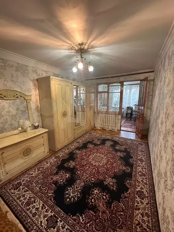 3-к. квартира, 70 м, 1/4 эт. - Фото 0