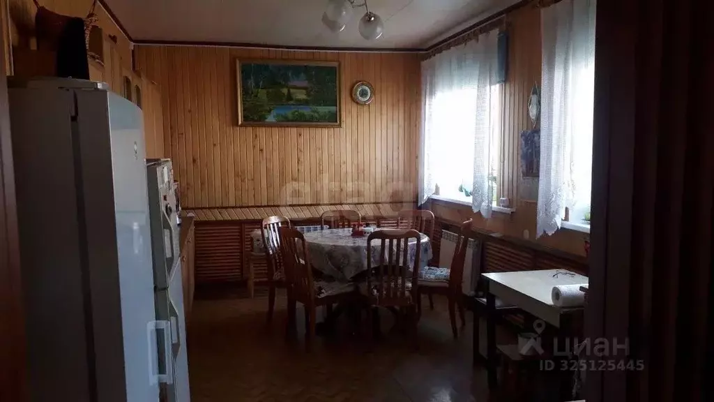 Дом в Саратовская область, Балашов Северный проезд, 1 (220 м) - Фото 1