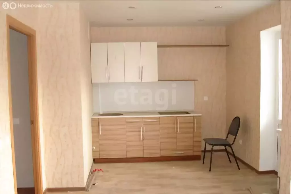 1-комнатная квартира: Трубчевск, улица Володарского, 17Е/1 (34 м) - Фото 0