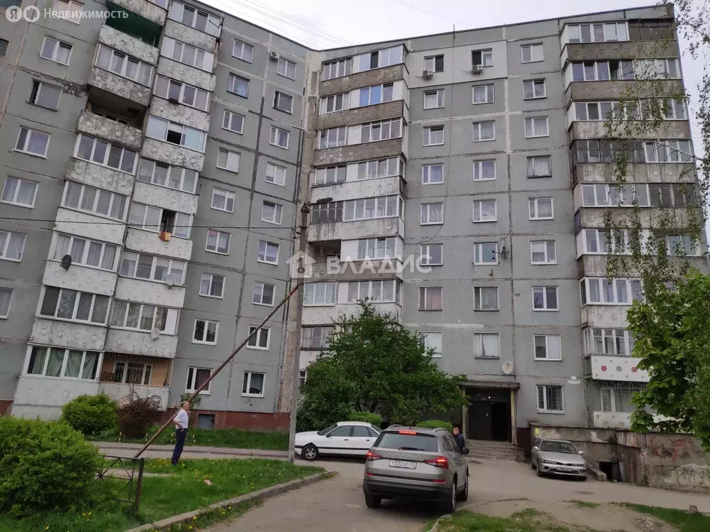 4-комнатная квартира: Калининград, Батальная улица, 8 (82.4 м) - Фото 0