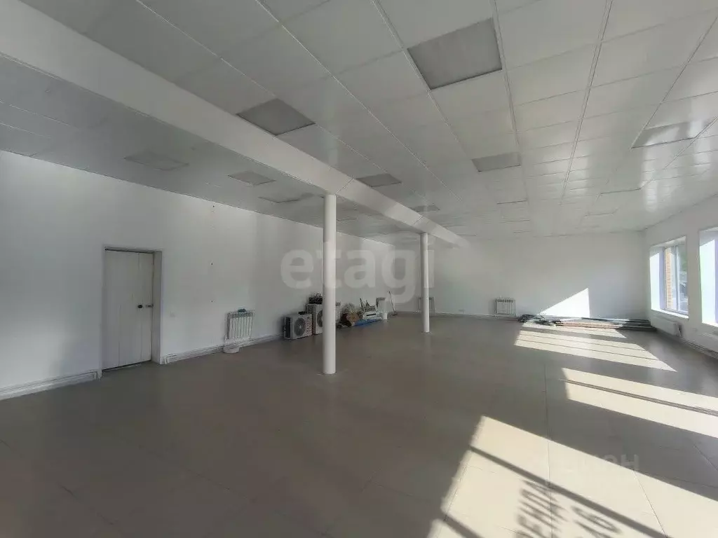 Торговая площадь в Ямало-Ненецкий АО, Тарко-Сале Пуровский район, ул. ... - Фото 1