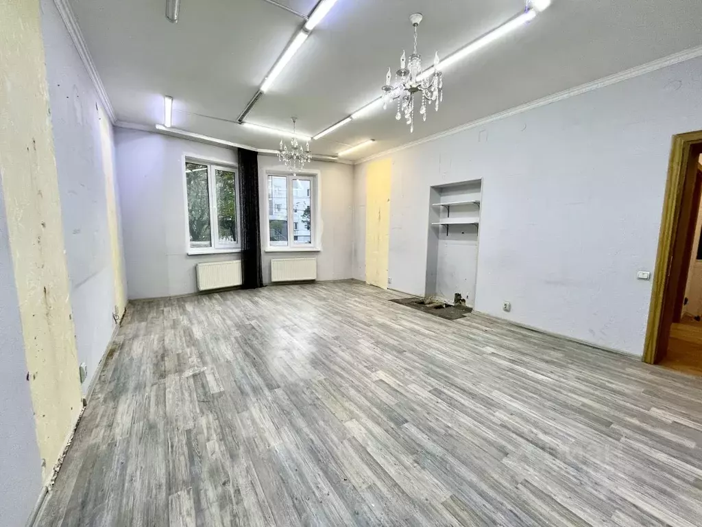 5-к кв. Калининградская область, Калининград ул. Черняховского, 17 ... - Фото 1