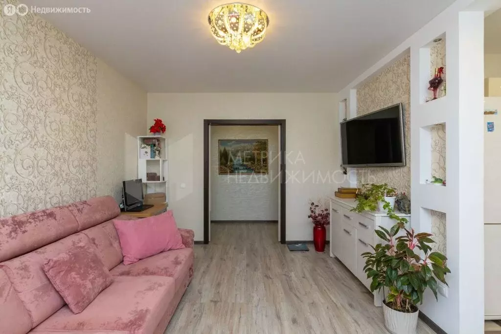 2-комнатная квартира: Тюмень, улица Мебельщиков, 4 (66 м) - Фото 2