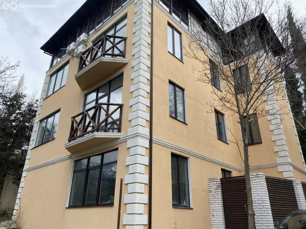 Дом в Ялта, улица Свердлова, 38М (350 м) - Фото 1