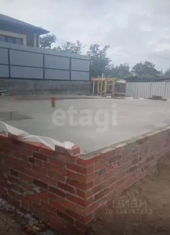 Дом в Ростовская область, Азов Азовский район, Солнечная ул. (100 м) - Фото 1