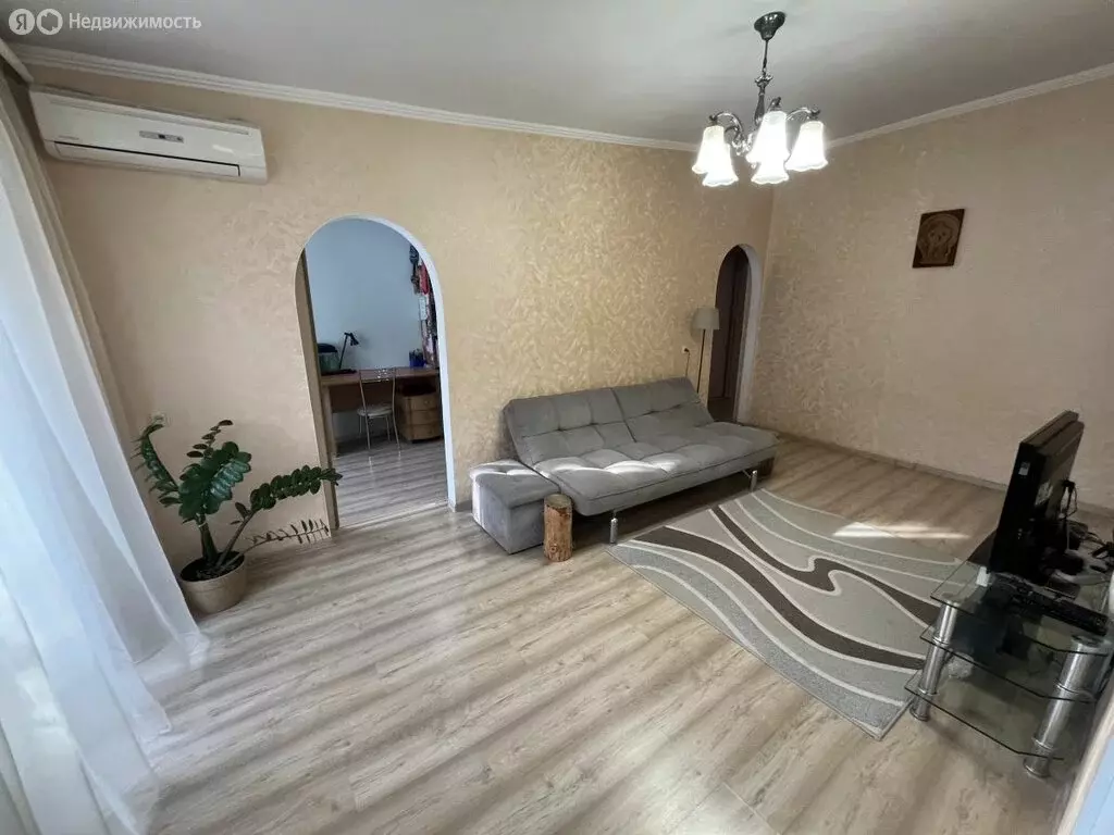 3-комнатная квартира: Ставрополь, улица Михаила Морозова, 14 (56.1 м) - Фото 1