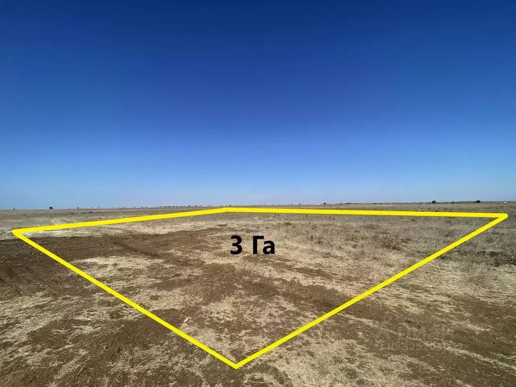 Участок в Крым, Сакский район, с. Уютное ул. Крымская, 2 (300.0 сот.) - Фото 1