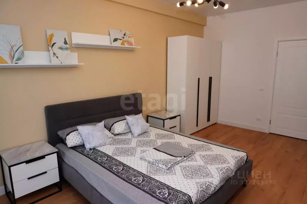 2-к кв. Ямало-Ненецкий АО, Новый Уренгой Славянский мкр, 6/1 (70.9 м) - Фото 1