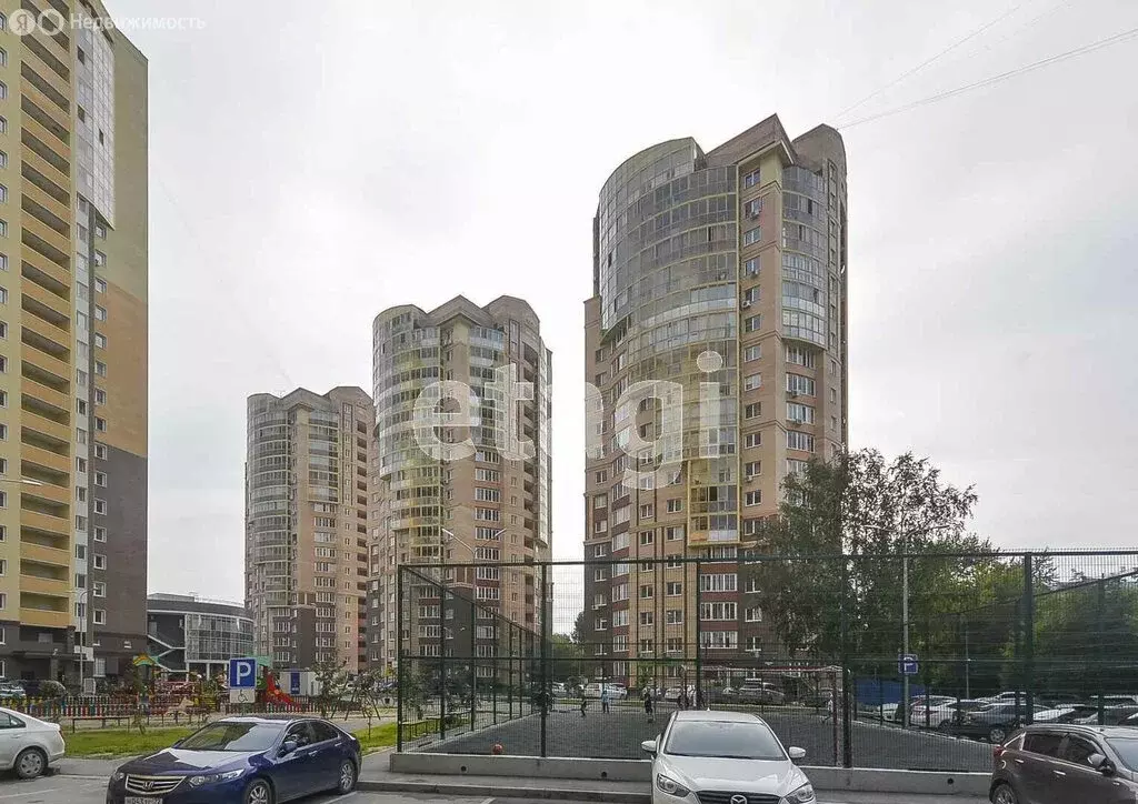 3-комнатная квартира: Тюмень, Ямская улица, 90 (91.1 м) - Фото 1