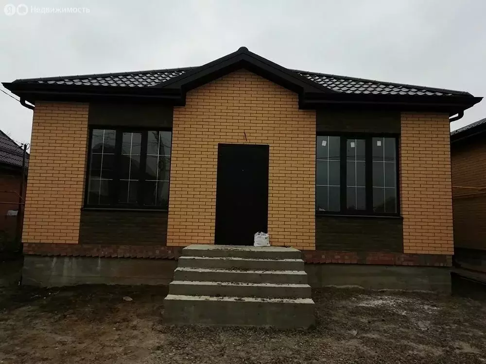 Дом в Ростов-на-Дону, Особенная улица (85 м) - Фото 1