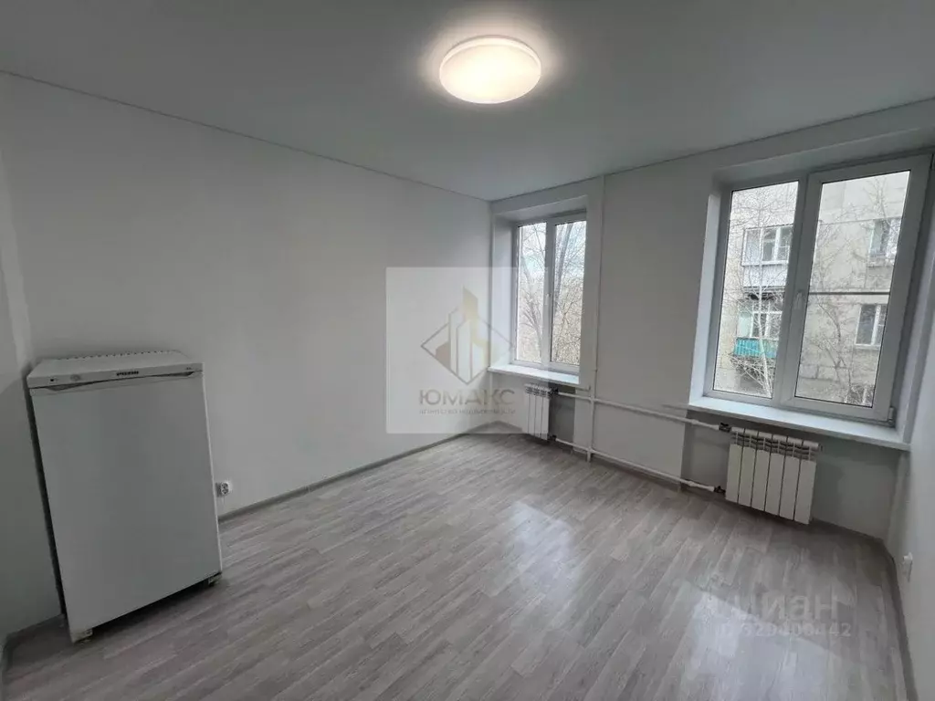 Комната Челябинская область, Челябинск ул. Сталеваров, 37 (12.3 м) - Фото 2