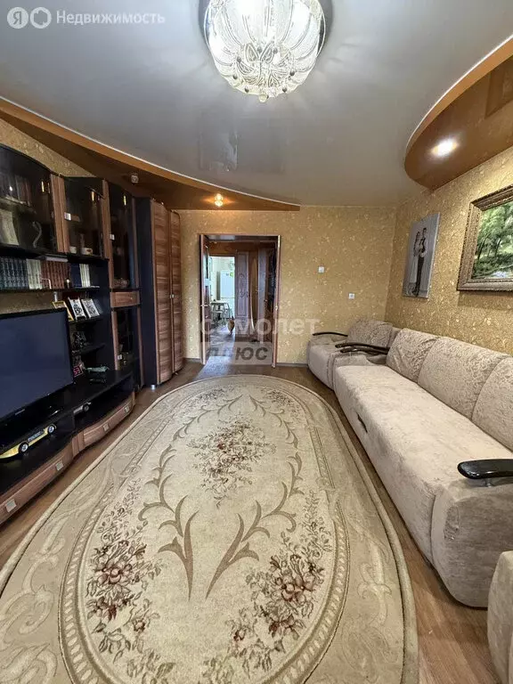 3-комнатная квартира: Кузнецк, улица Белинского, 9А (61 м) - Фото 1