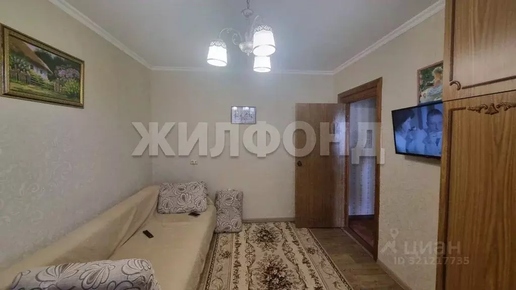 3-к кв. Белгородская область, Белгород Гостенская ул., 5 (71.2 м) - Фото 2