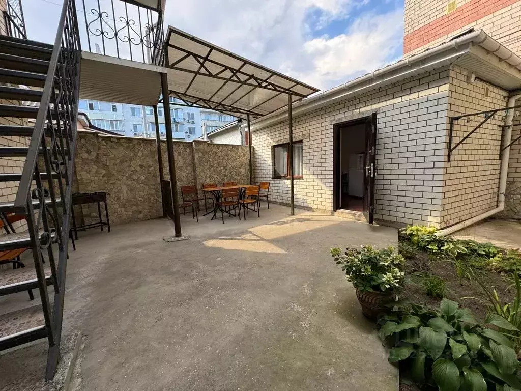 Дом в Крым, Феодосия ул. Гольцмановская, 3 (100 м) - Фото 2