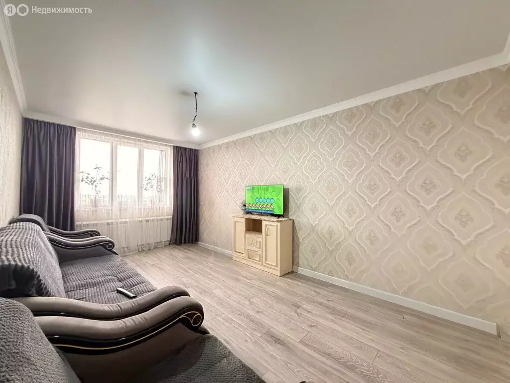 3-комнатная квартира: село Шалушка, Каменская улица, 33 (72.6 м) - Фото 1