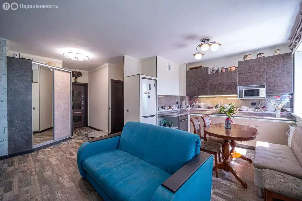 3-комнатная квартира: Пермь, улица Окулова, 62 (64 м) - Фото 1