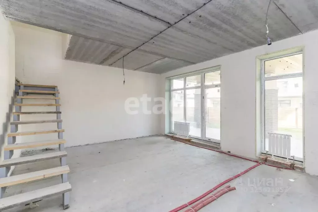 Таунхаус в Тюменская область, Тюмень Фирменная ул. (170 м) - Фото 1