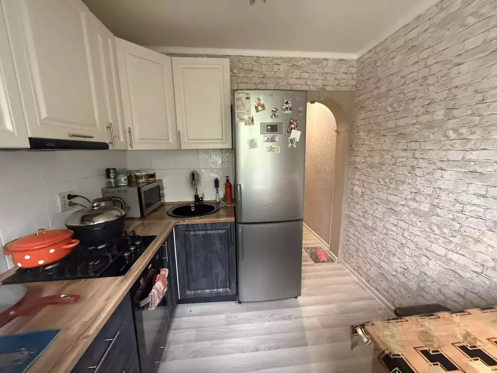 2-к кв. Брянская область, Брянск ул. Академика Королева, 8 (45.0 м) - Фото 1