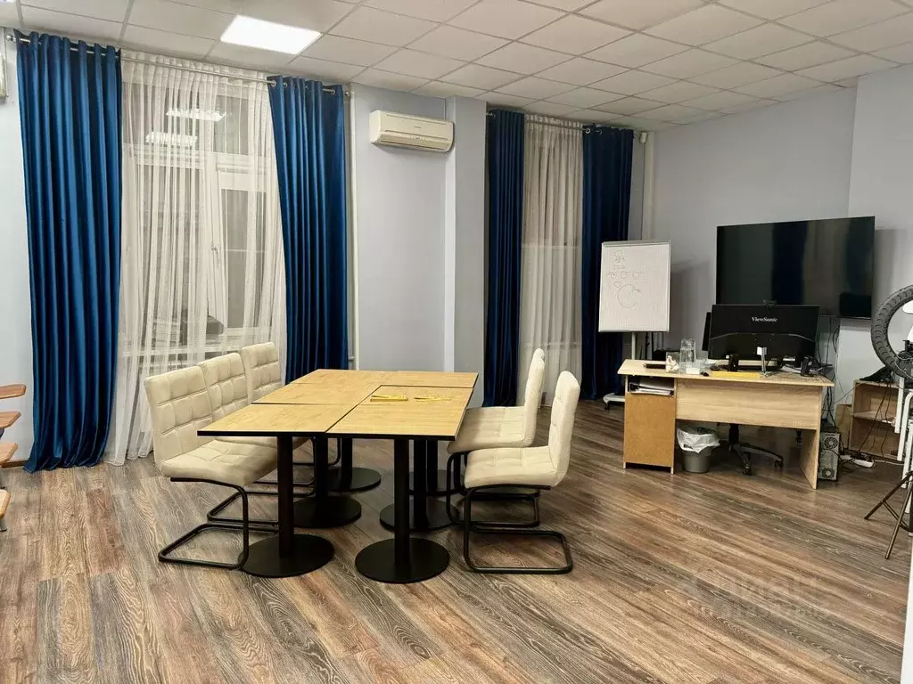 Офис в Москва Космодамианская наб., 4/22а (450 м) - Фото 1