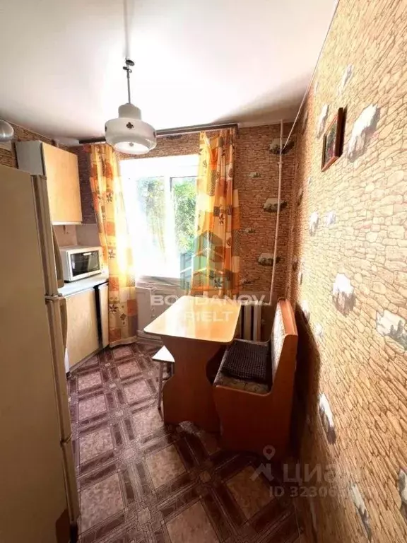 1-к кв. Омская область, Омск Городок Нефтяников мкр, ул. Тварковского, ... - Фото 0