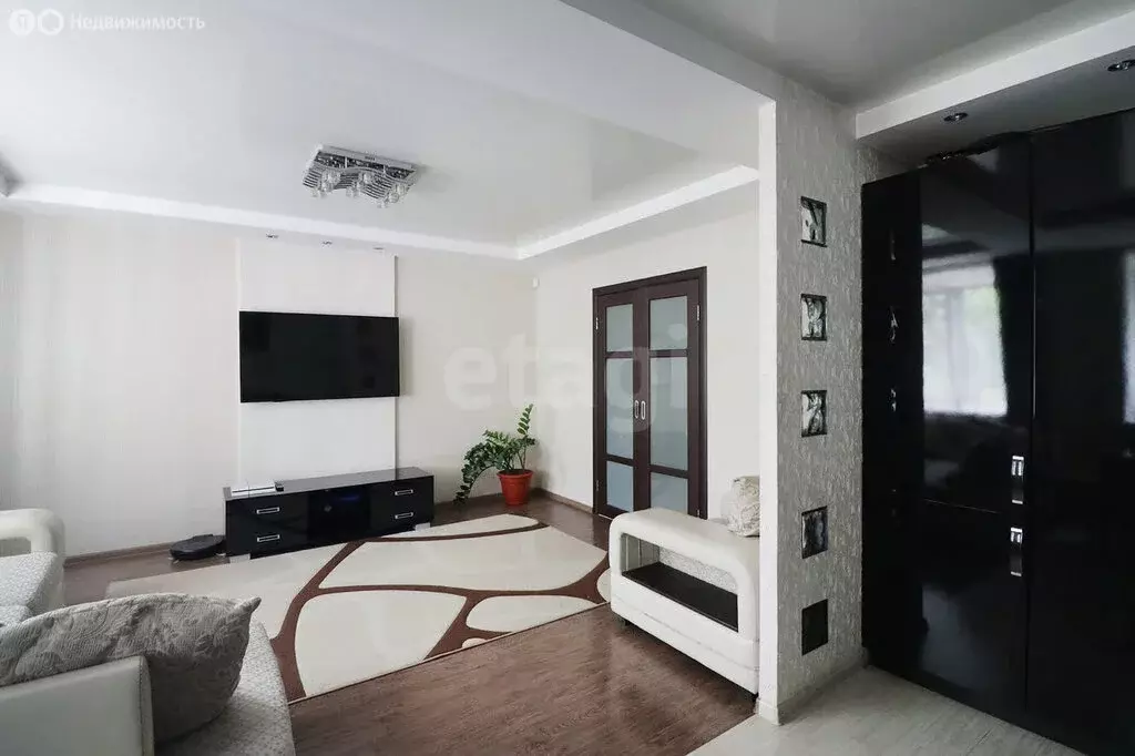 4-комнатная квартира: Барнаул, Главная улица, 3 (80 м) - Фото 1