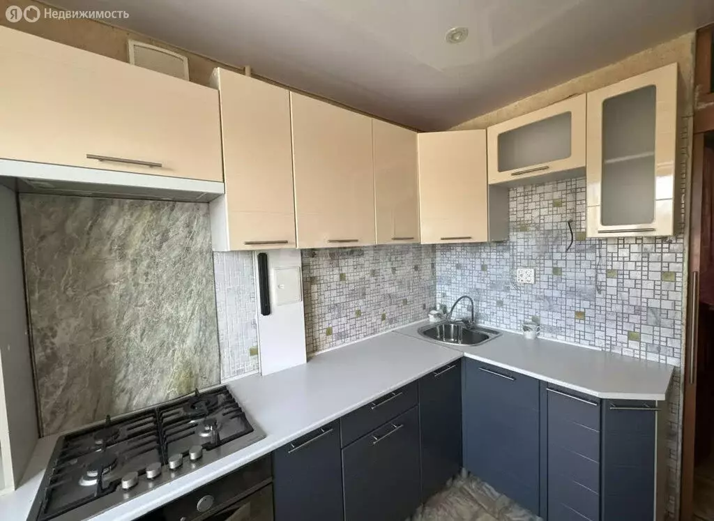 3-комнатная квартира: Коломна, улица Шилова, 1 (64.3 м) - Фото 1