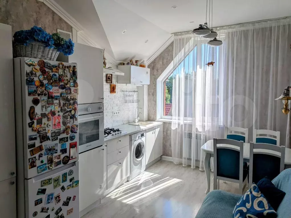 2-к. квартира, 56 м, 4/4 эт. - Фото 1