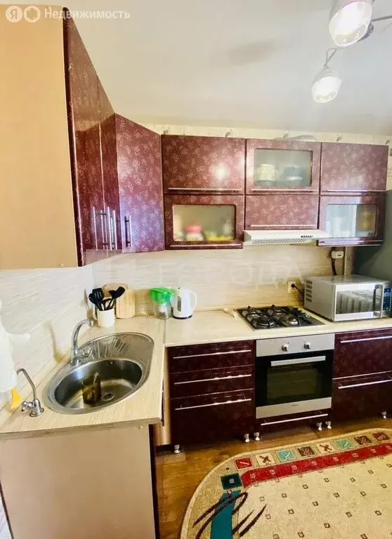 3-комнатная квартира: Барнаул, улица Рылеева, 21 (56.3 м) - Фото 2