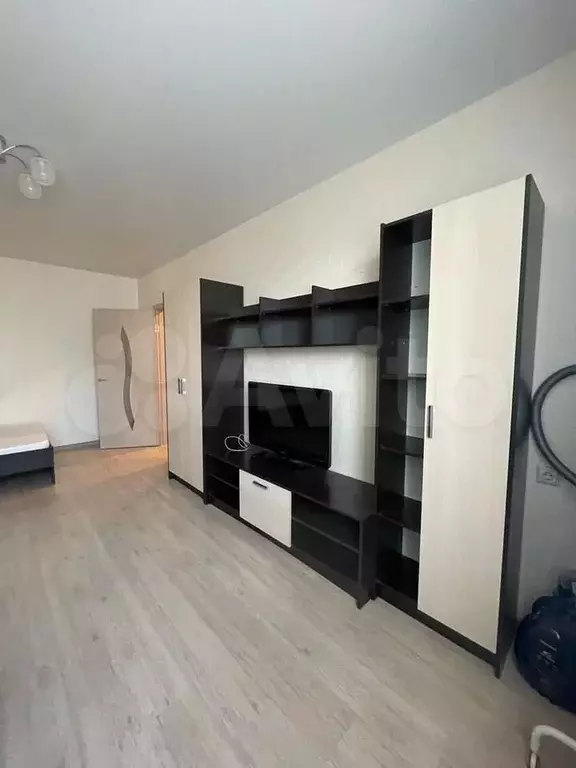 1-к. квартира, 40 м, 15/18 эт. - Фото 1