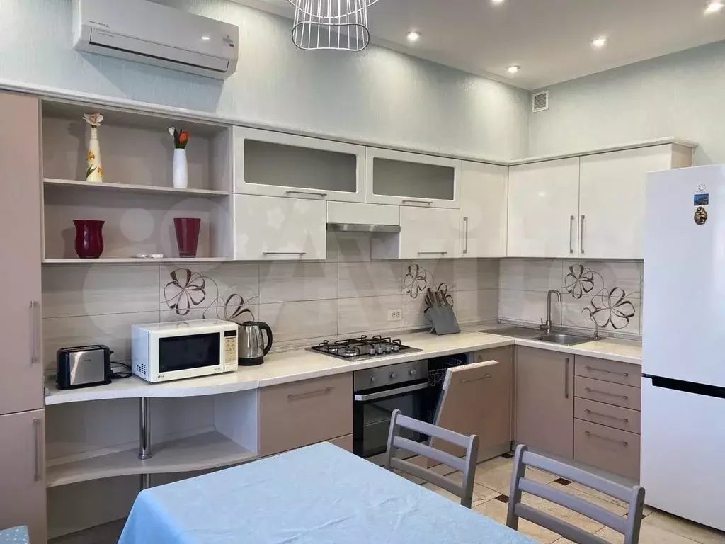 2-к. квартира, 84 м, 2/3 эт. - Фото 1