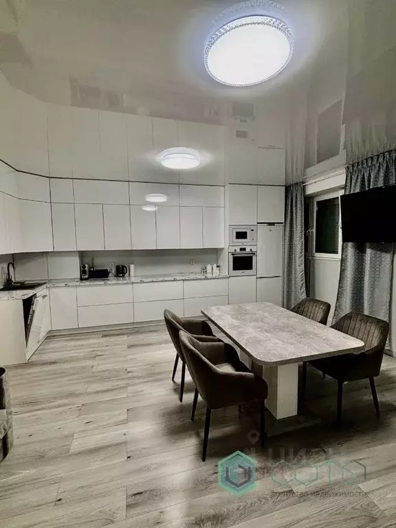 2-к кв. Калининградская область, Калининград Орудийная ул., 90 (65.0 ... - Фото 1