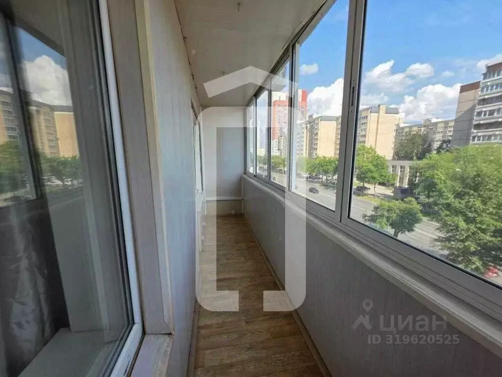 3-к кв. Свердловская область, Екатеринбург ул. Репина, 101 (69.3 м) - Фото 1