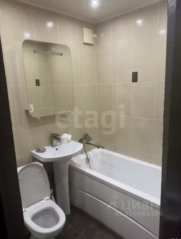 3-к кв. Северная Осетия, Владикавказ Ардонская ул., 236 (75.0 м) - Фото 1