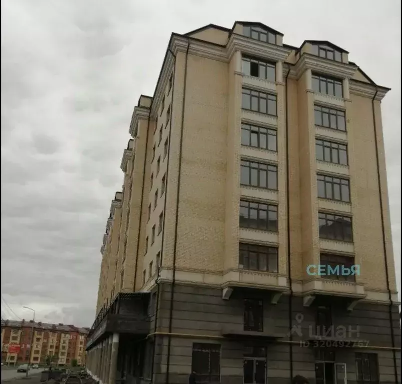 1-к кв. Северная Осетия, Владикавказ ул. Курсантов-Кировцев, 4А (67.0 ... - Фото 2