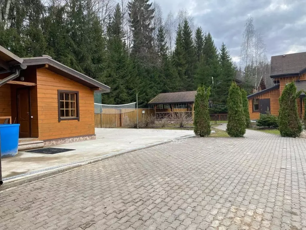 Дом в Ленинградская область, Выборгский район, Рощинское городское ... - Фото 2