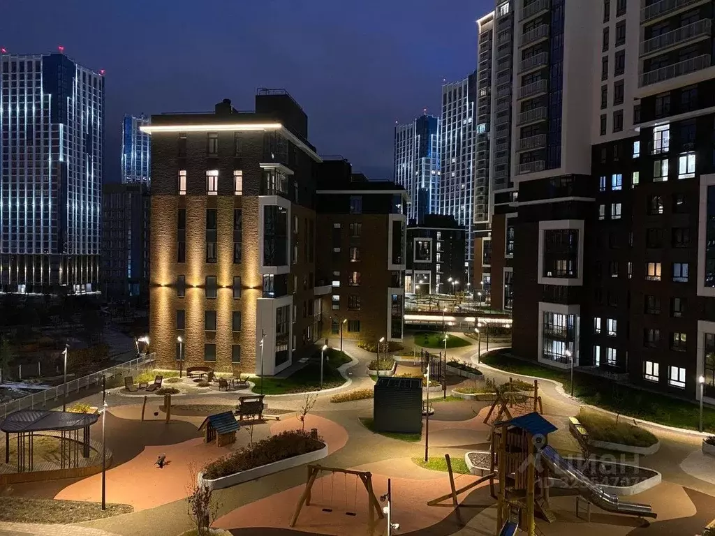 2-к кв. Свердловская область, Екатеринбург ул. Свердлова, 32 (53.2 м) - Фото 1