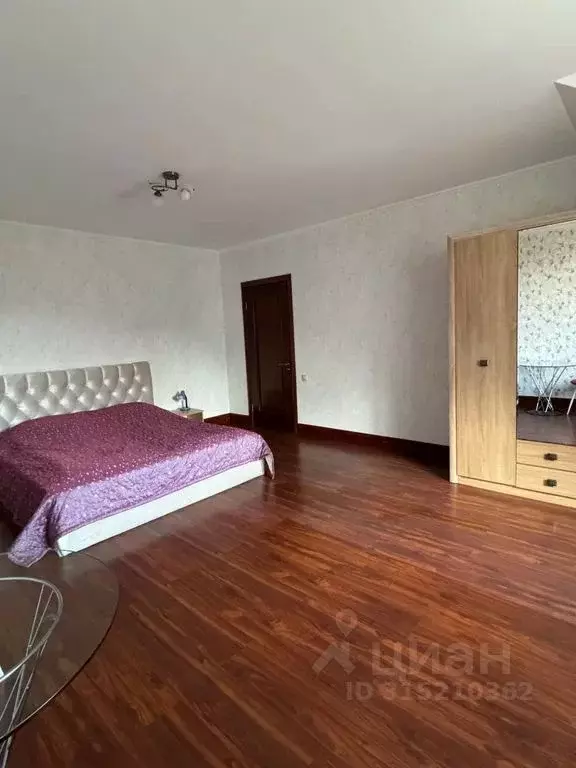 5-к кв. Ставропольский край, Железноводск ул. Михальских, 4 (200.0 м) - Фото 1