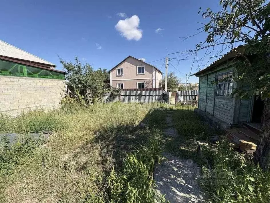 Дом в Волгоградская область, Волгоград ул. Джамбула Джабаева, 44/425 ... - Фото 0