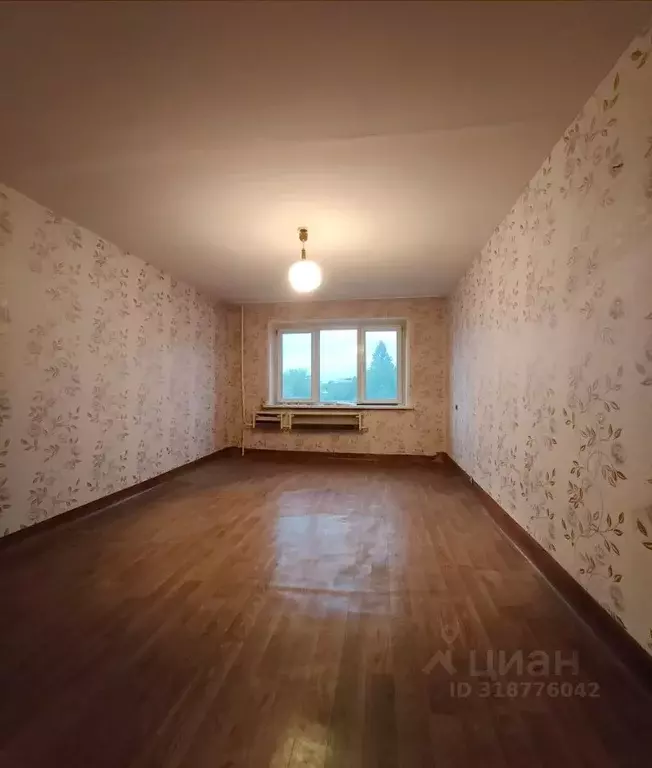 4-к кв. Красноярский край, Березовка пгт ул. Маяковского, 19 (91.0 м) - Фото 0