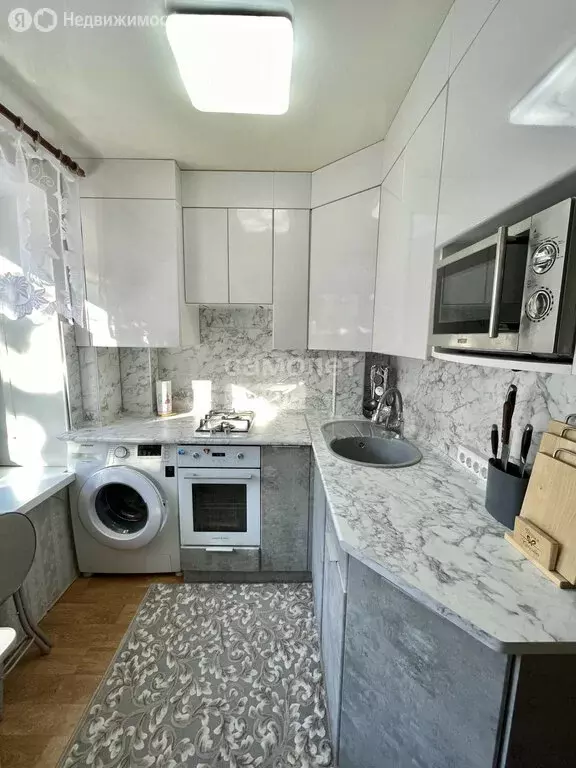 2-комнатная квартира: Ишим, улица Шаронова, 5 (43.5 м) - Фото 2