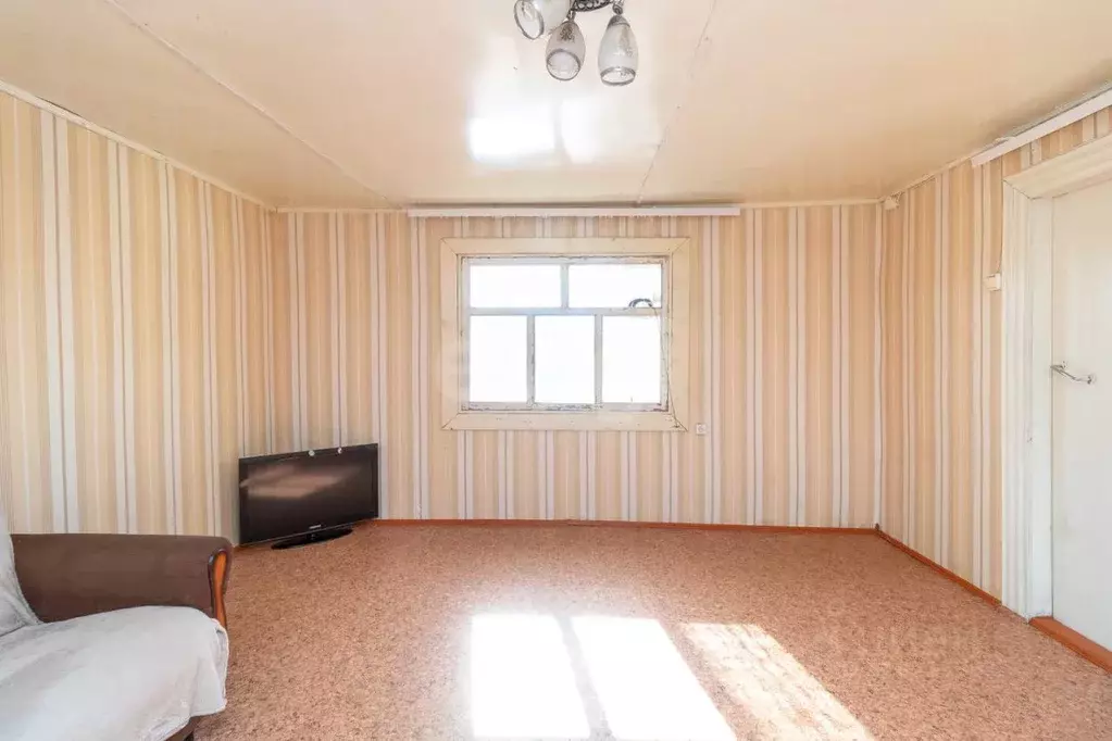 Дом в Тюменская область, Тюмень Якорь садовое товарищество, ул. ... - Фото 1