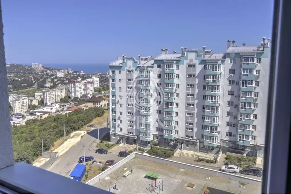 2-к кв. Крым, Алушта ул. 60 лет СССР, 29 (60.8 м) - Фото 0