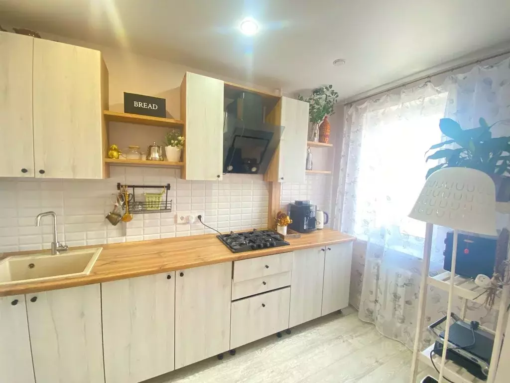 3-к кв. Ульяновская область, Ульяновск Оренбургская ул., 36 (73.3 м) - Фото 1